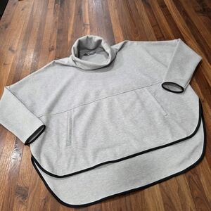 Woman's Nothface Slacker Poncho Cowl Neck Layering Pocket Size Small/Medium